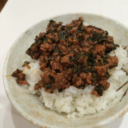 肉味噌丼で食べました(^^)
ニラたっぷり美味しかったです！